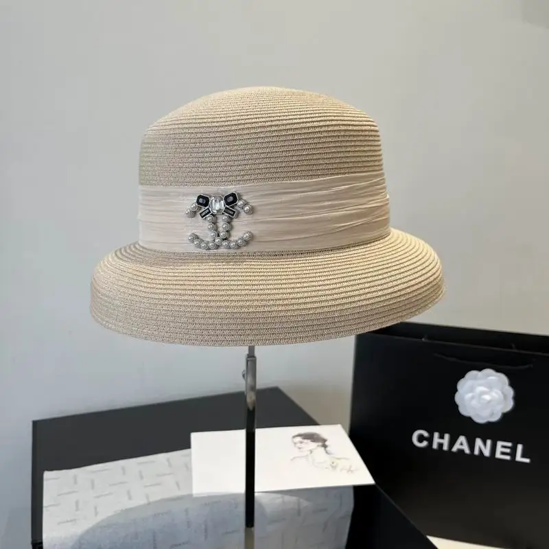 Chanel top hat 041535